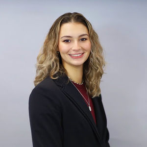 Meet your Posher, Julia